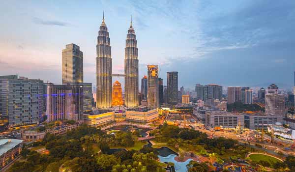 برج های پتروناس در تور مالزی اقساطی