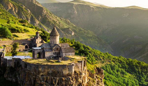 معماری خاص ارمنستان در تور ارمنستان اقساطی